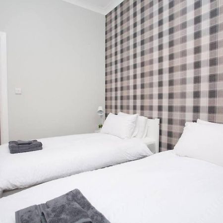 The Warwick Apartment Greenock Kültér fotó